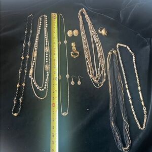 Elegant Gold and Black Jewelry Set